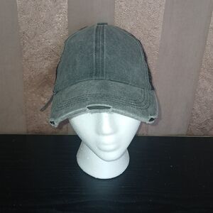 💎 Free People Women's Cap Distressed  NWT